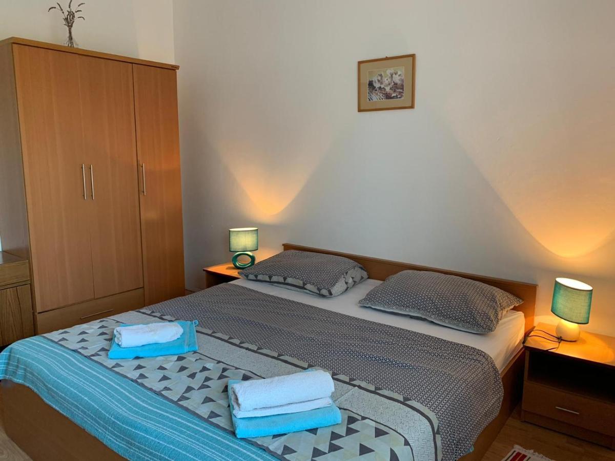 Danijela Lägenhet Mali Lošinj Exteriör bild