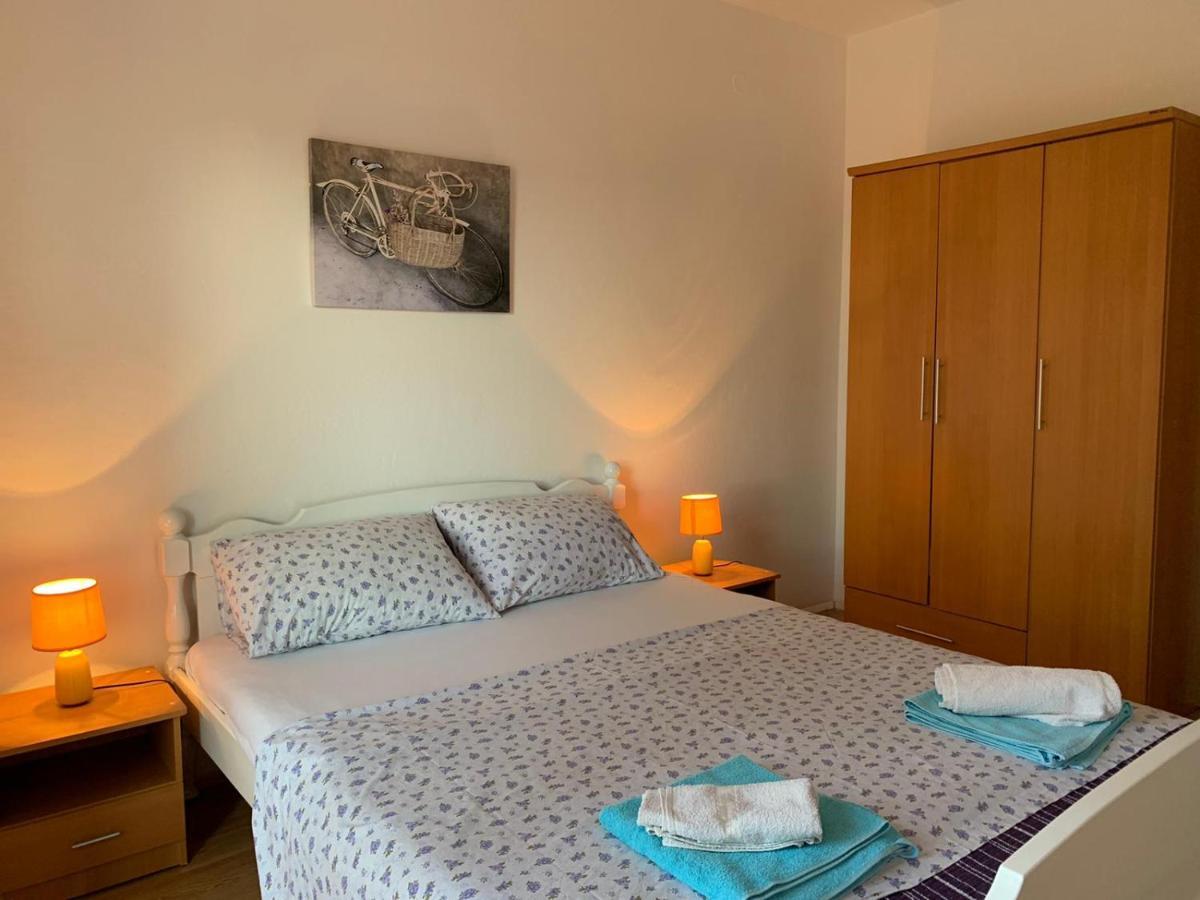 Danijela Lägenhet Mali Lošinj Exteriör bild